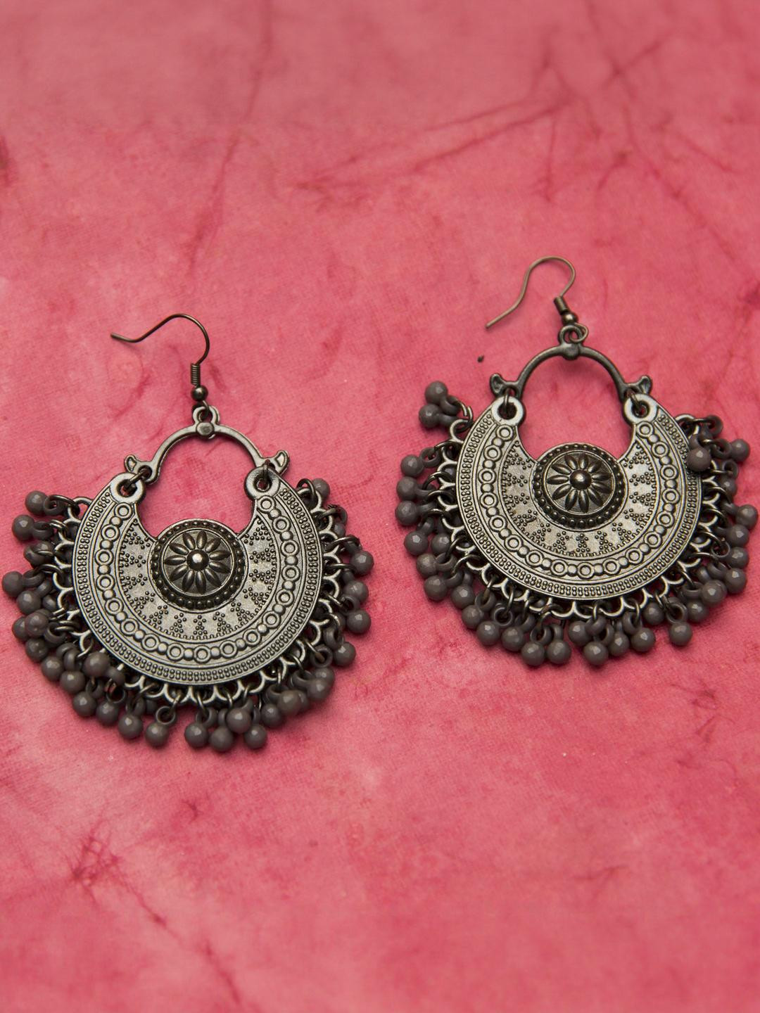 Creative Frogs Women's Grey & Black Circular Drop Earrings