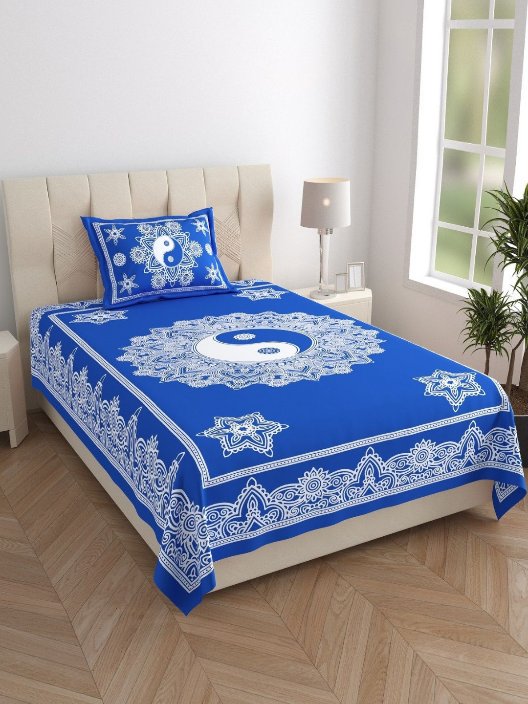 MANDAKINI Blue & White Ethnic Motifs Cotton 144 TC Single Bedsheet Set-1.82 m x 1.21 m