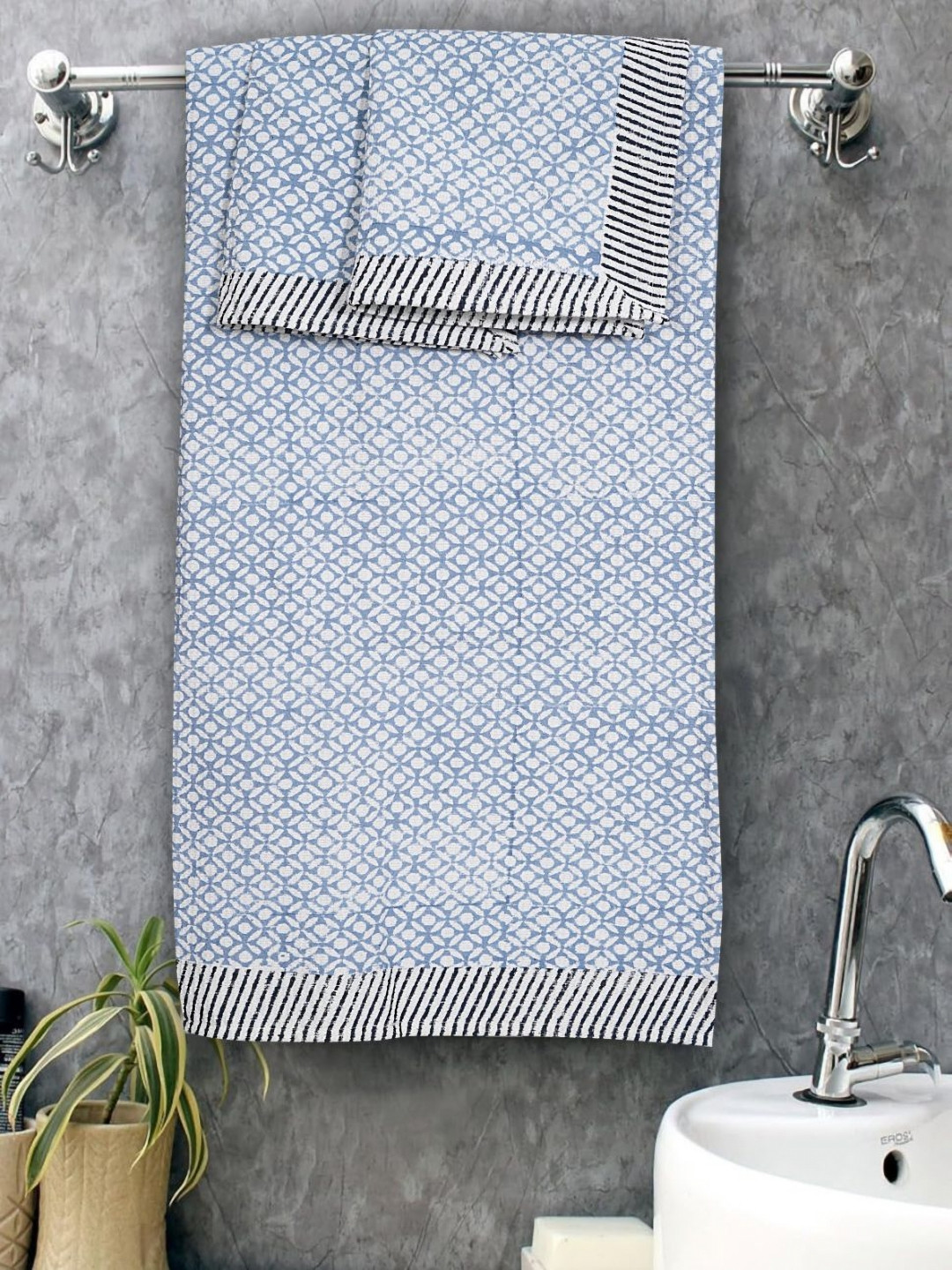 LIVING ROOTS Blue & White 3 Pieces Printed Cotton 350 GSM Towel Set