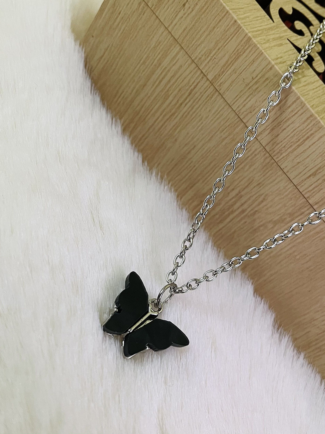 VS Unique Collection Silver-Plated Black Butterfly Pendant Necklace