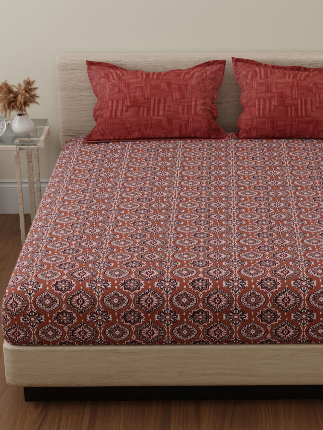 Huesland Brown Ethnic Motifs Printed 144 TC Cotton Queen Bedsheet Set 2.43m x 2.23m