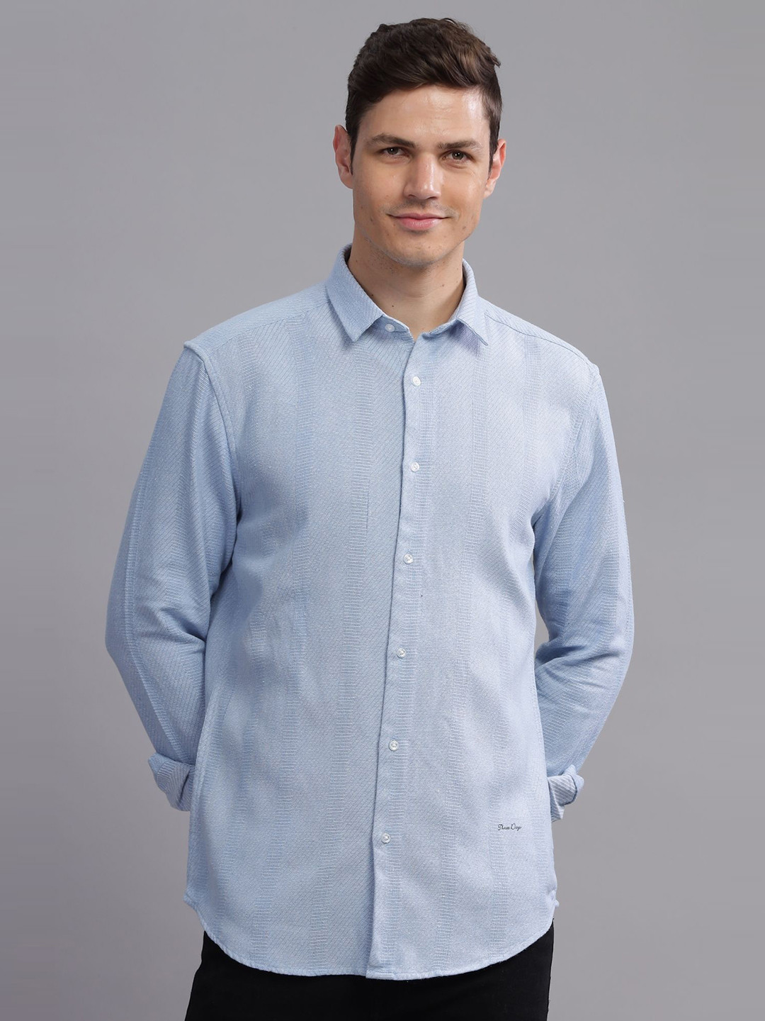 THREE DAYS Textured Spread Collar Long Sleeves Cotton Comfort Shirt