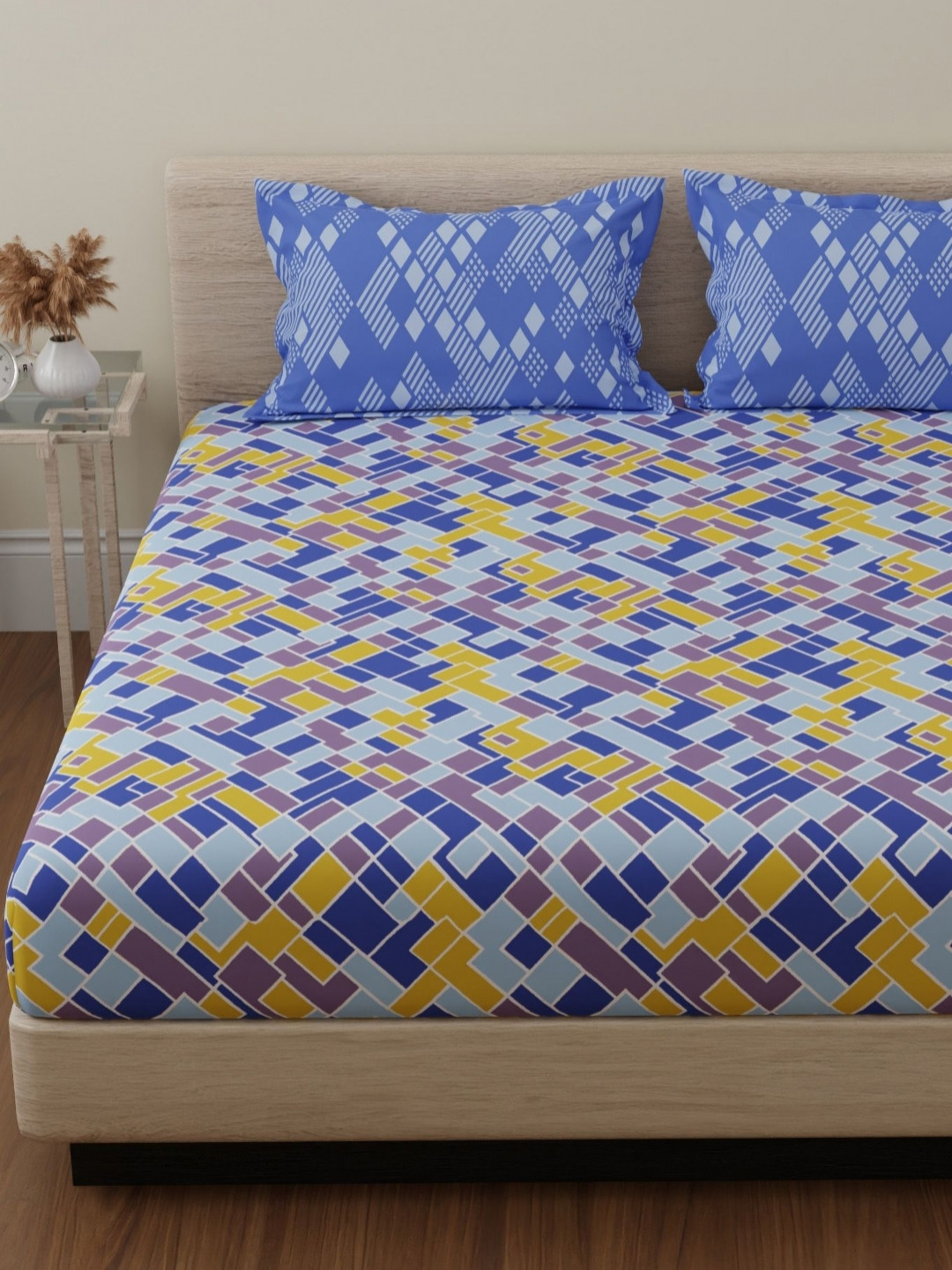 Huesland by Ahmedabad Blue Geometric Cotton 144TC Super King Bedsheet Set-2.75mx2.75m