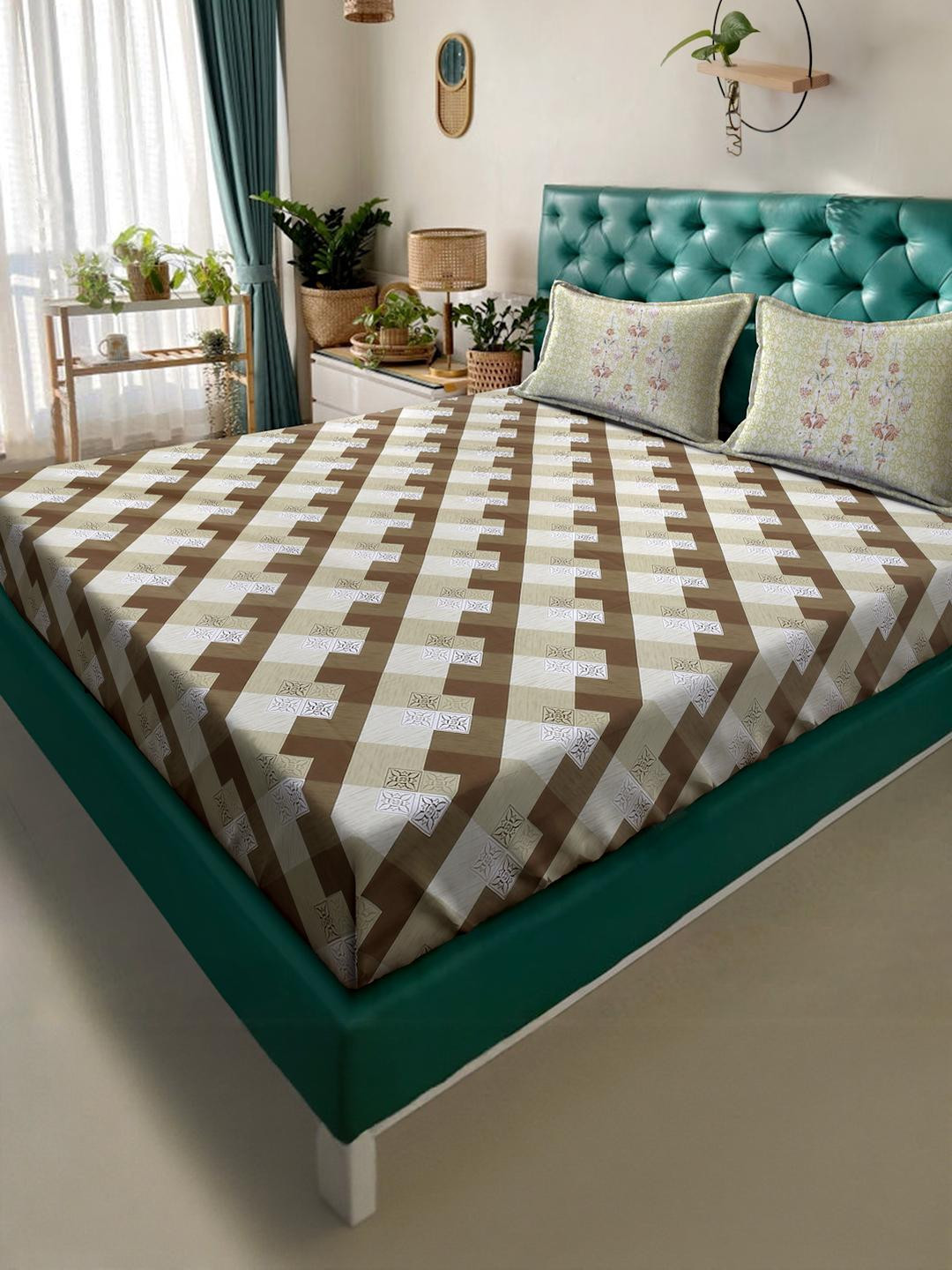 KLOTTHE Brown Geometric 400 TC King Bedsheet with 2 Pillow Covers