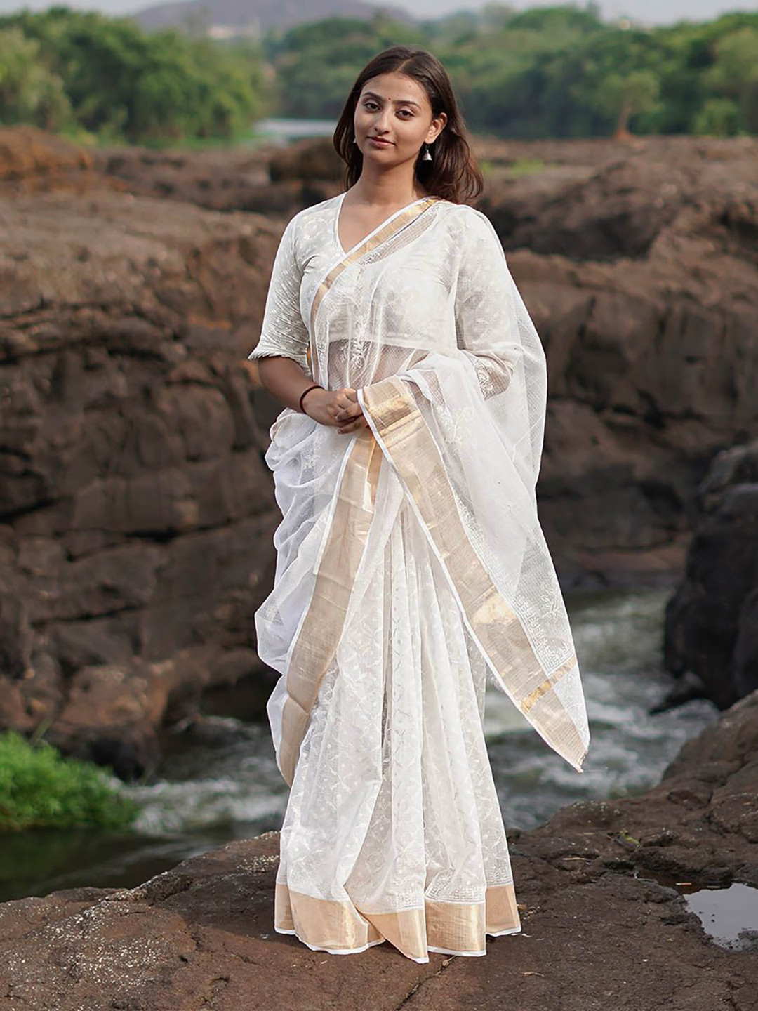 Chidiyaa Safed Birch Moon Kota Doria Ivory Block Printed Zari Saree