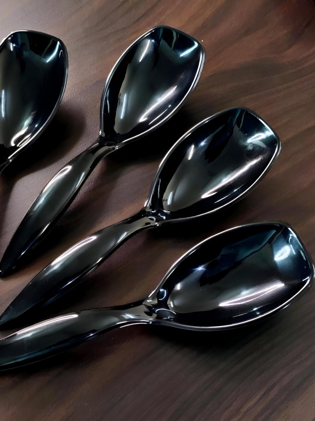 Vemlons Black 4 Piece Plastic Table Spoon