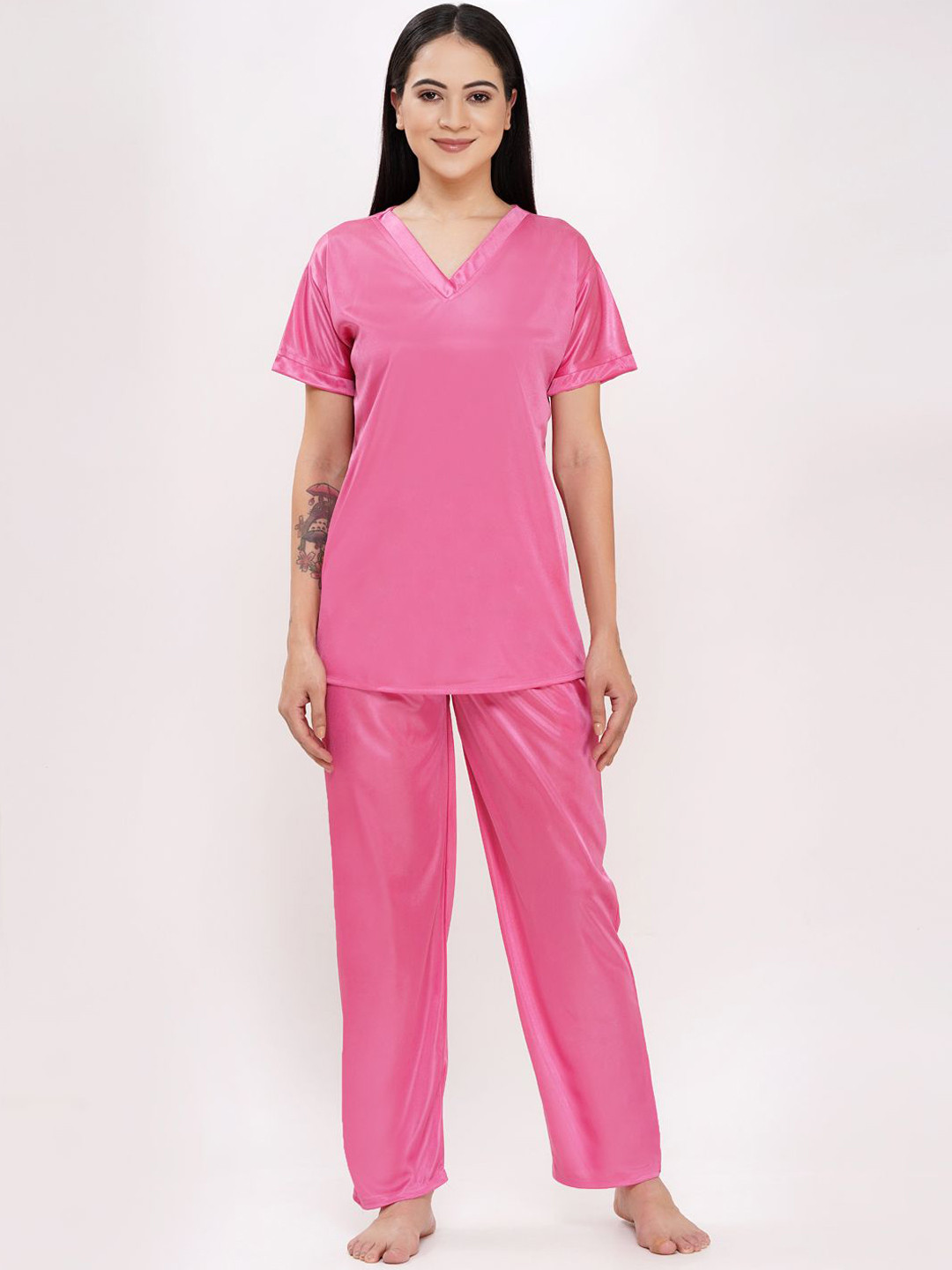 Romaisa V-Neck Satin T-Shirt & Pyjama