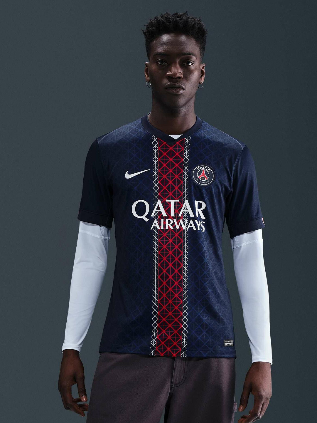 Nike Paris Saint-Germain 2025/26 Stadium Home Men's Nike Dri-FIT Football Replica Shirt
