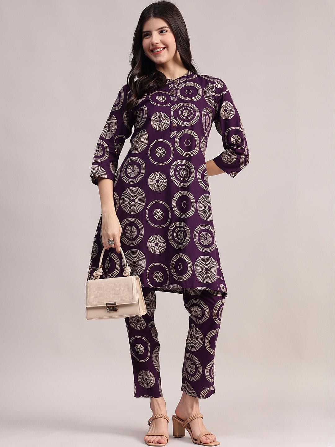 Aavyora Women Abstract Printed Cotton Flex Co-Ord Set