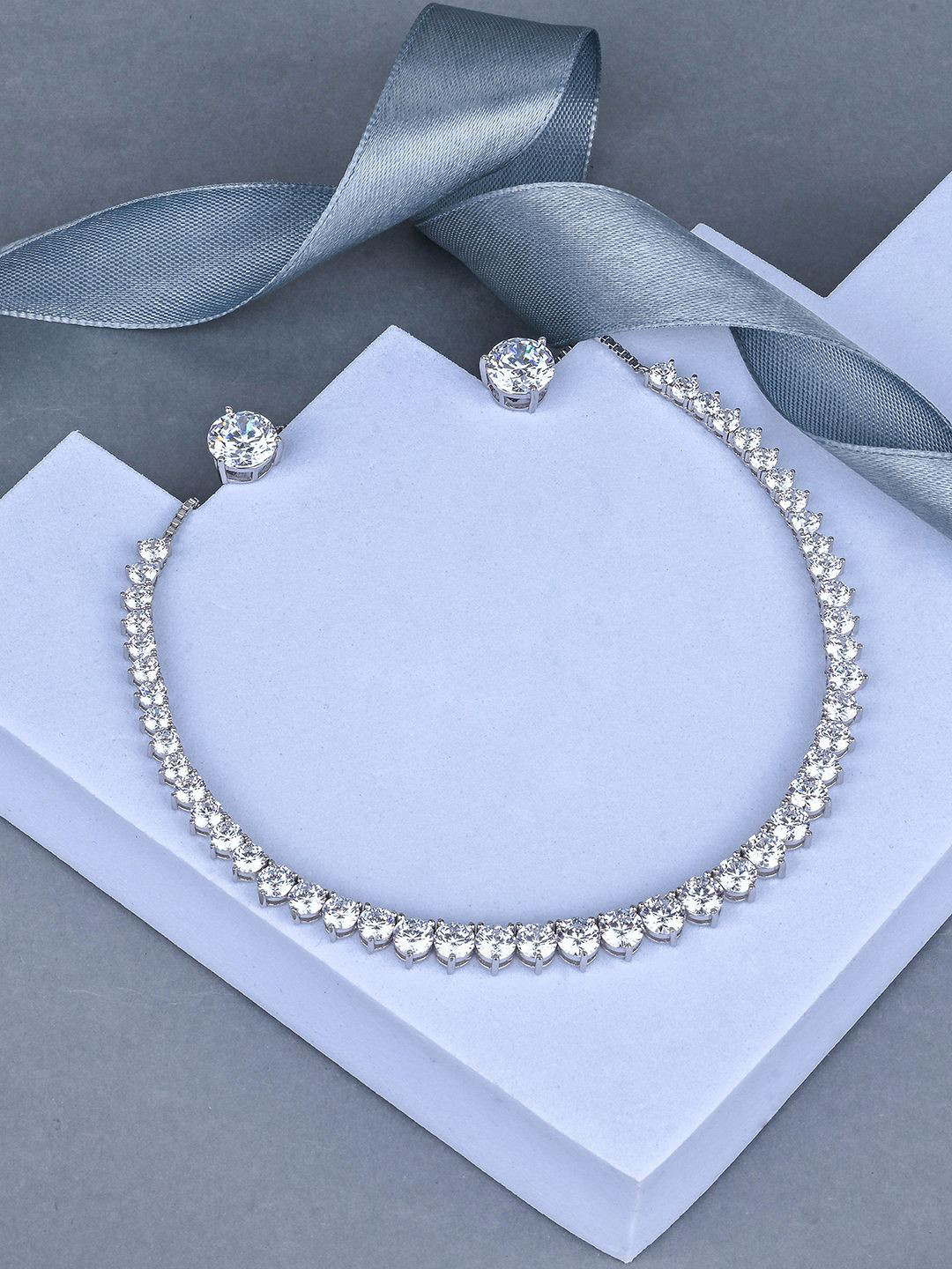 TOUCH925 Stone Studded 925 Silver Jewellery Set