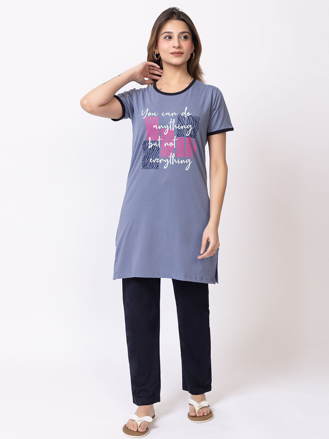 Lady Leaf Women Typography Printed Longline T-shirt & Pyjamas Night suit