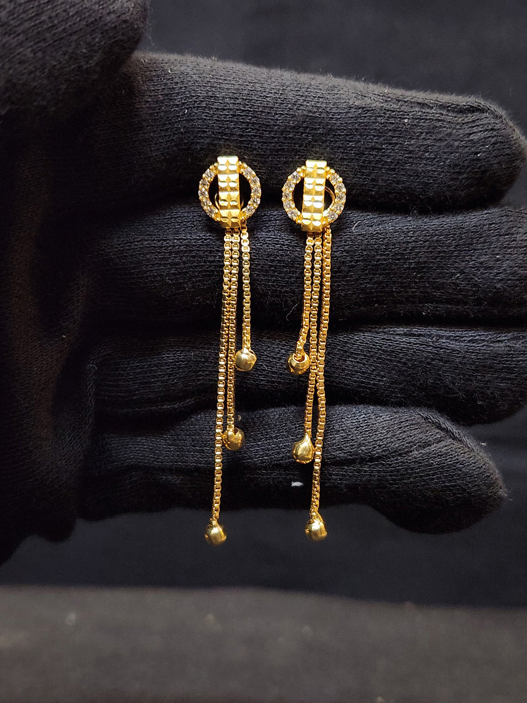 Anshenterpris 2 gram Gold-Plated Crystals Studded Tasselled Circular Drop Earrings