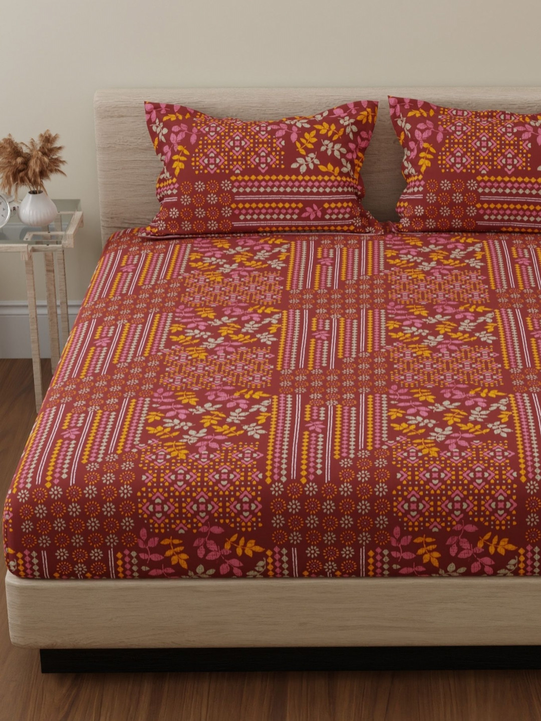 Huesland by Ahmedabad Brown Floral Cotton 144 TC Double Queen Bedsheet Set-2.44 m x 2.23 m