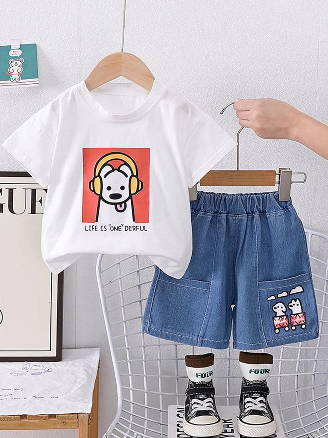 POP STREET KIDS Boys Dog Printed Round Neck T-shirt With Shorts