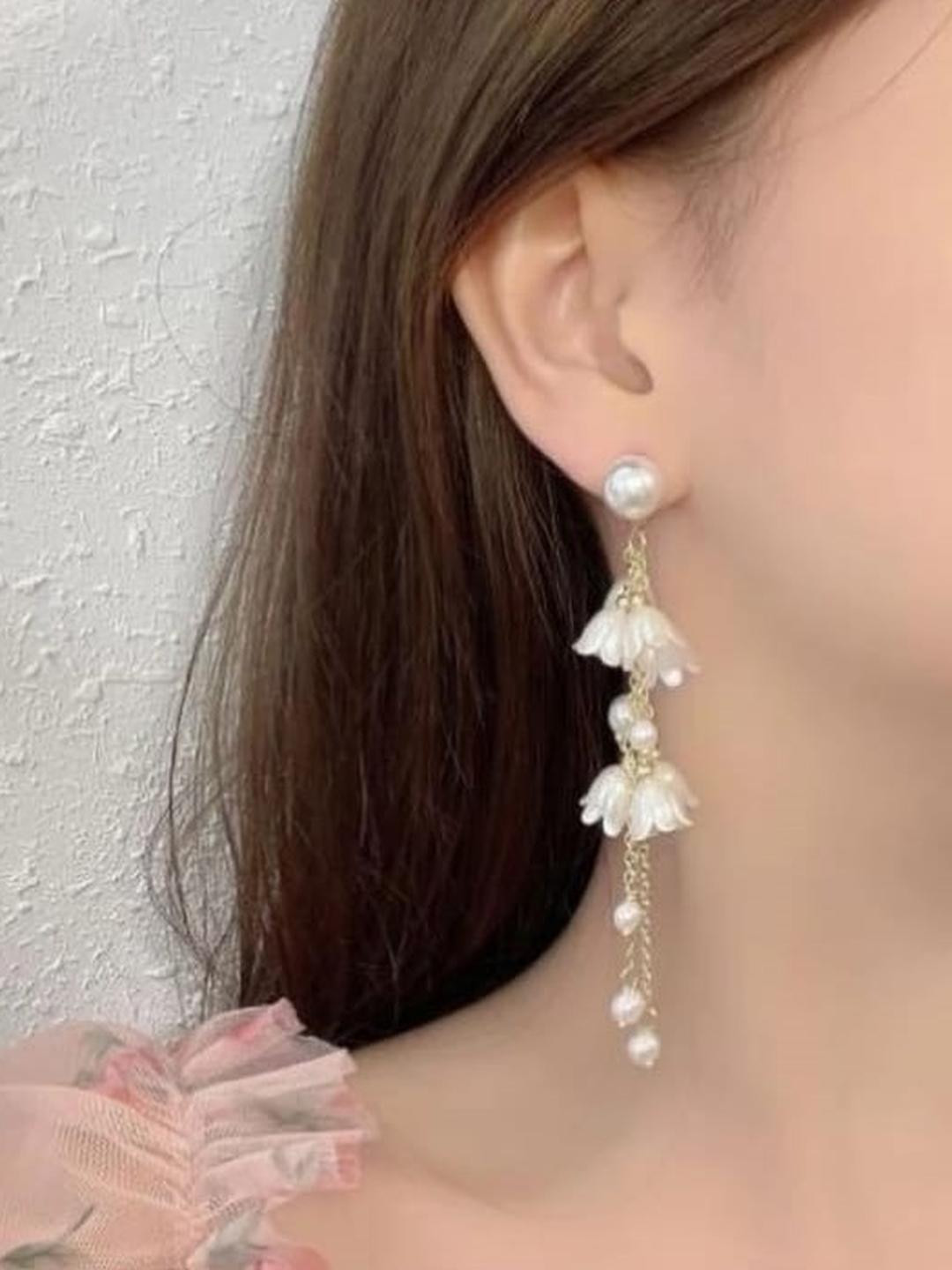 Amrav Women White Earrings