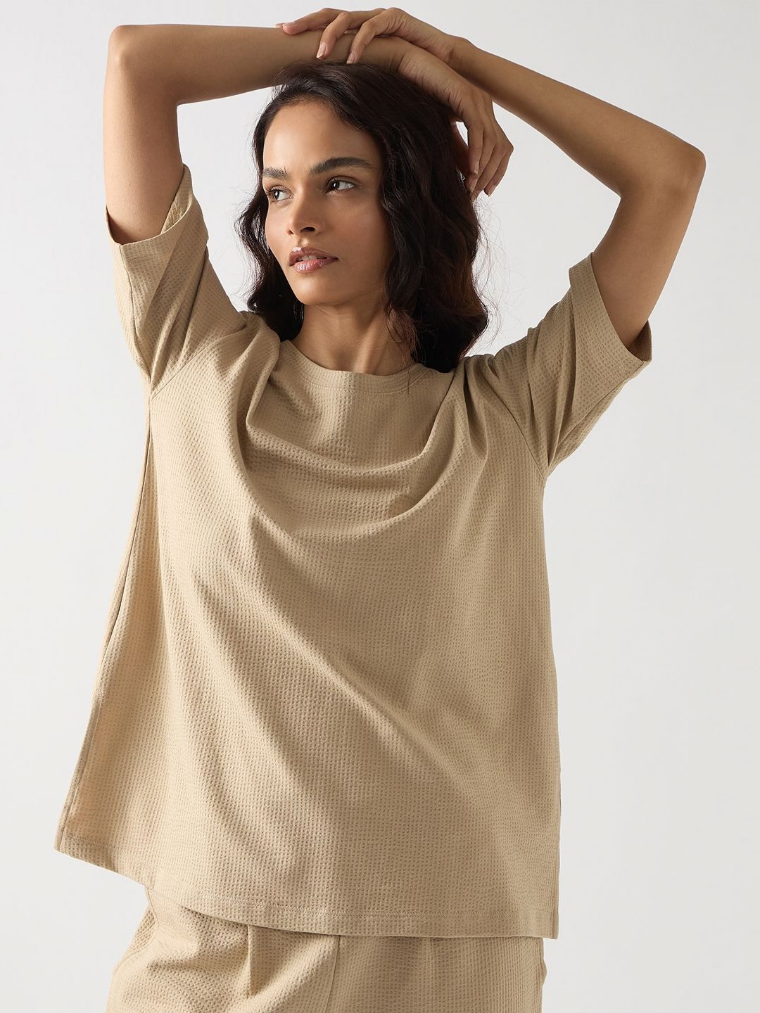 FEMMELLA Self Design Round Drop Shoulder Sleeves T-shirt