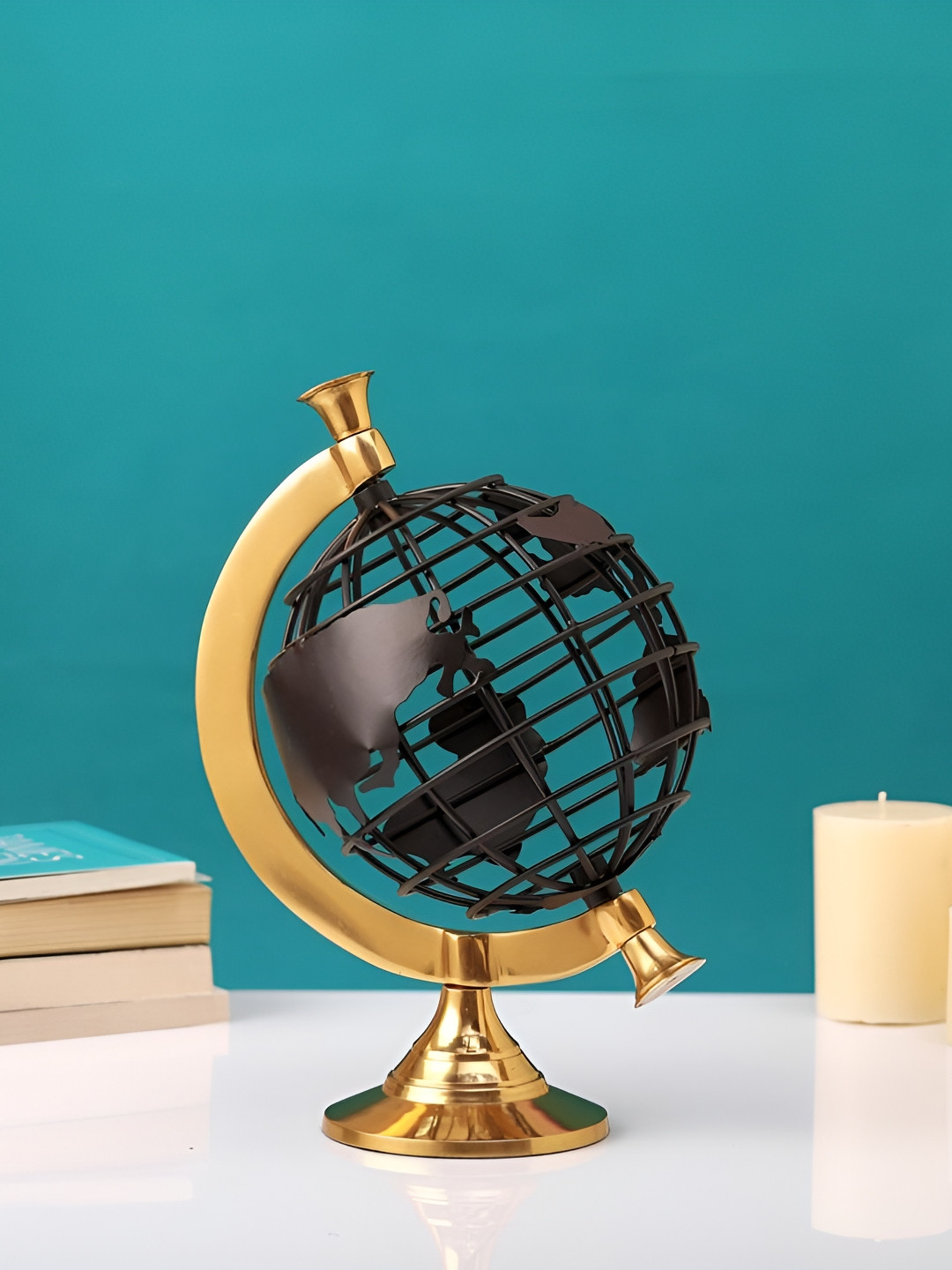 Decor de Maison Black & Gold-Toned Harmonic Unity Solidarity Globe Showpiece