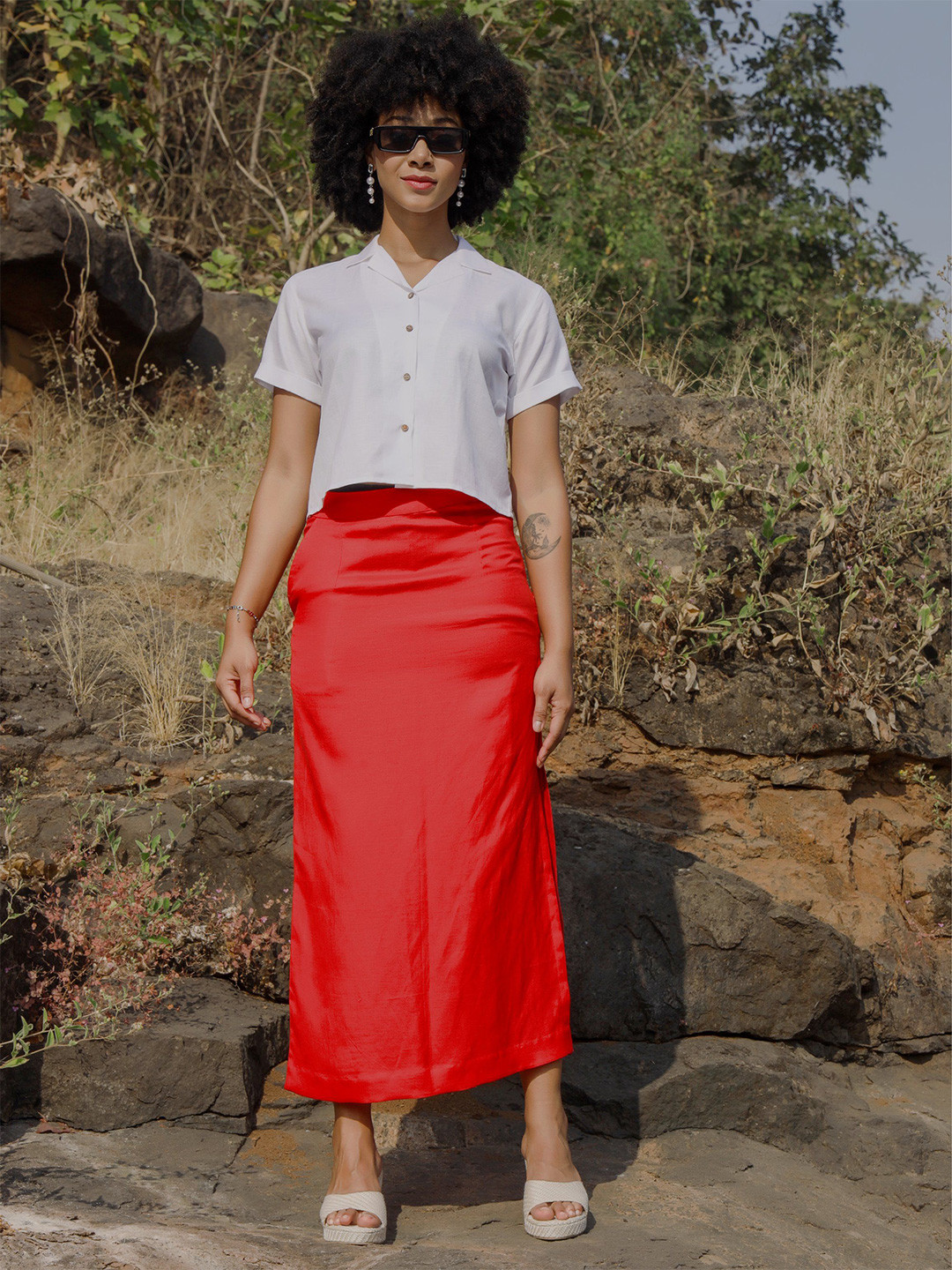 ROAR FOR GOOD White Hemp Shirt with Cuban Collar & Coconut Buttons