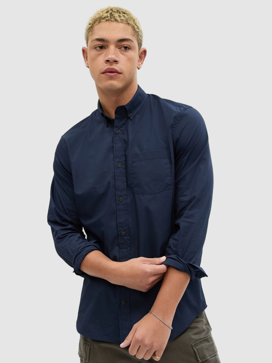 GAP Classic Fit Button Down Collar Long Sleeves Casual Shirt