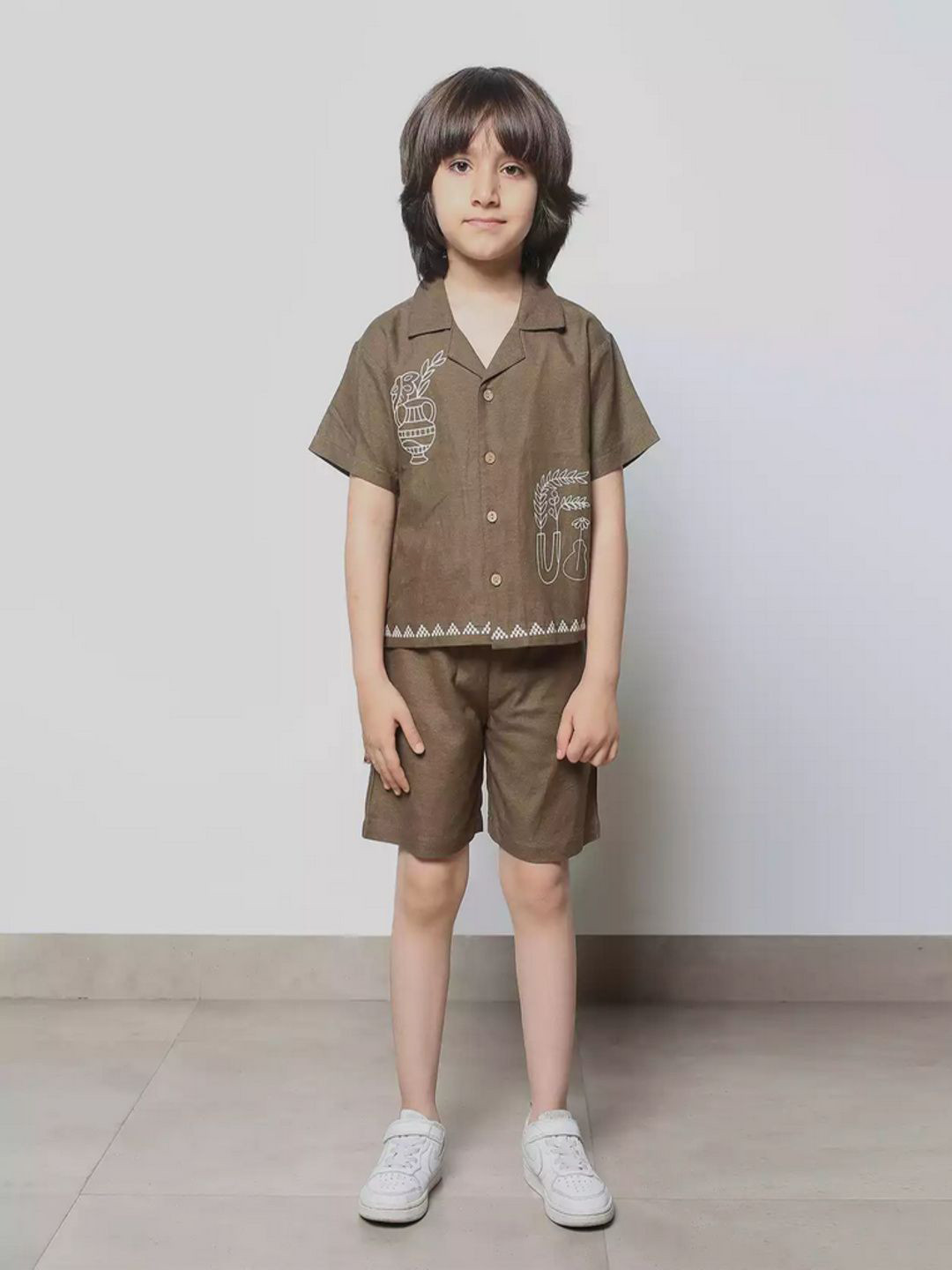 roopvastra Boys Embroidered Pure Cotton Shirt With Shorts