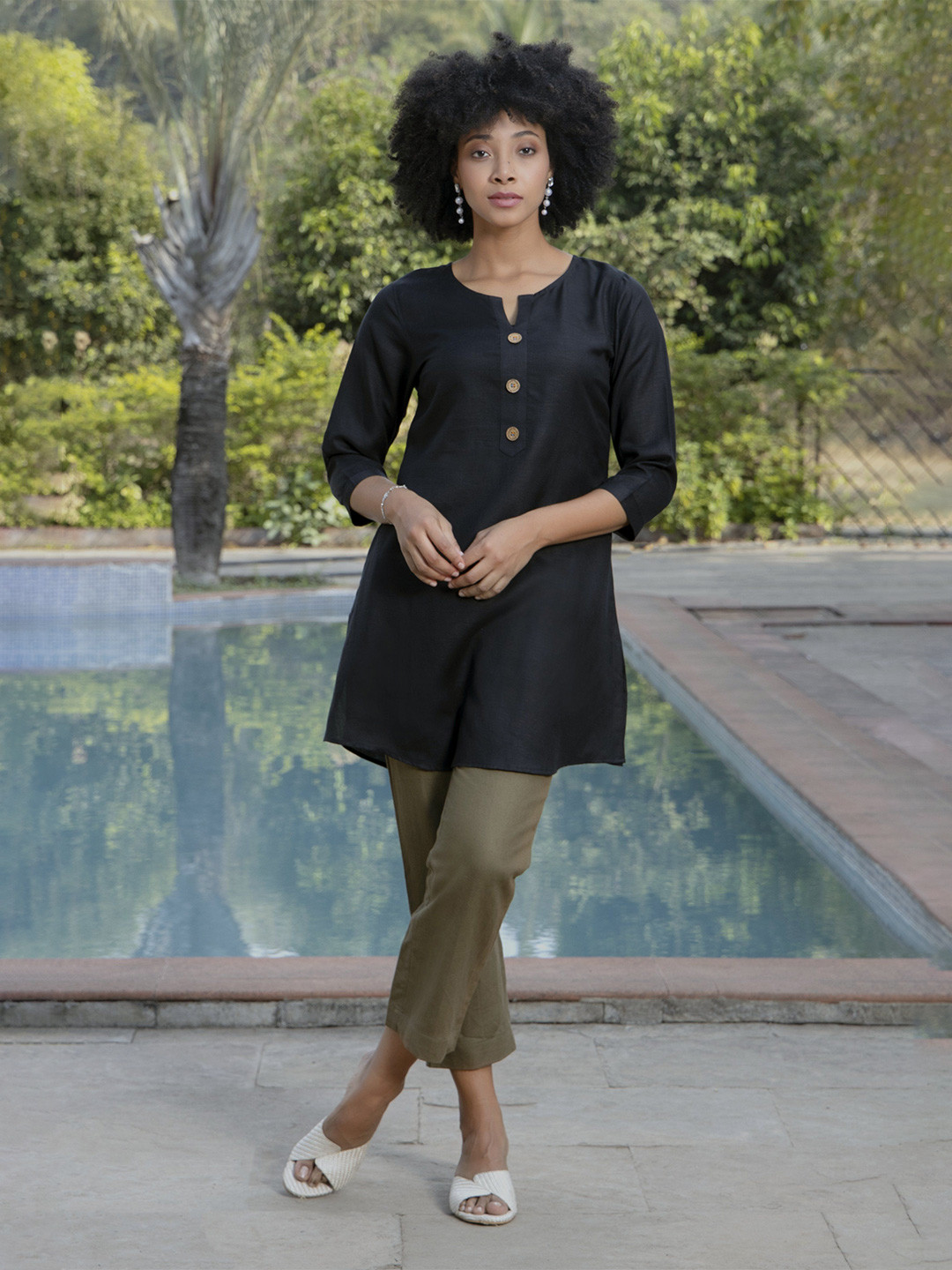 ROAR FOR GOOD Black Hemp Short Kurti with Round Neck Coconut Button & Side Pockets