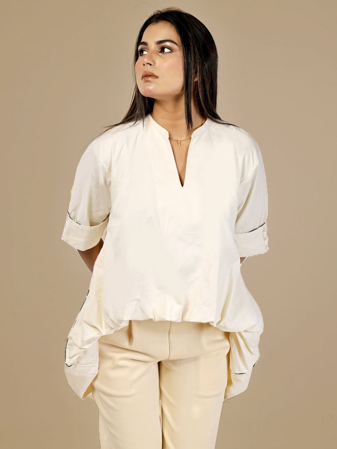 Bunosilo Women White balloon hemmed top