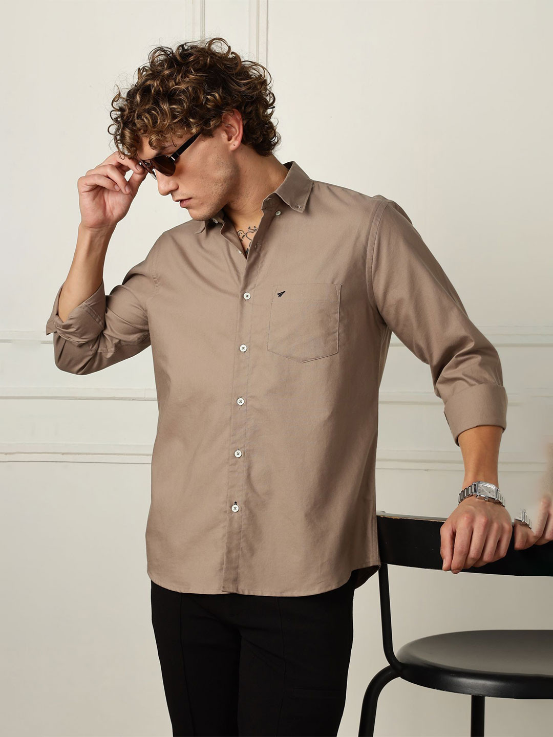 INVICTUS India Slim Fit Button-Down Collar Oxford Weave Wrinkle Free Cotton Casual Shirt