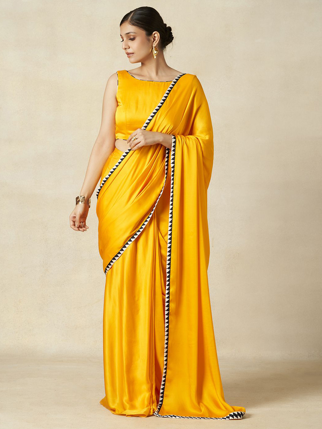 Gulabo by Abu Sandeep Solid Satin Saree