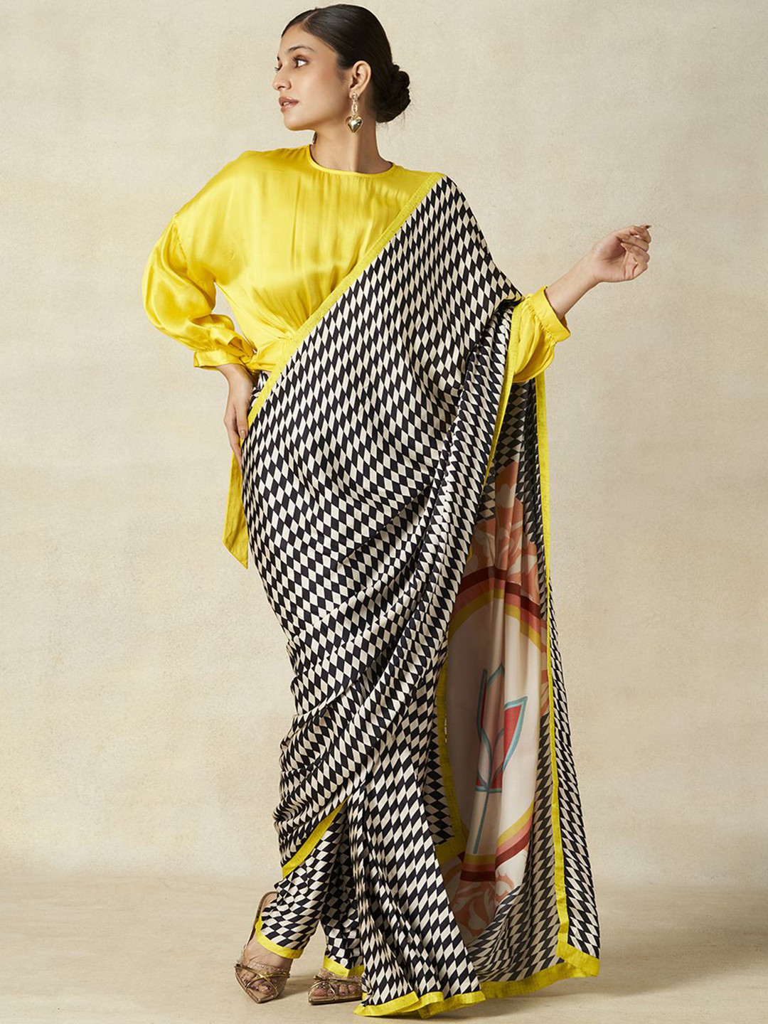 Gulabo by Abu Sandeep Checked Satin Saree