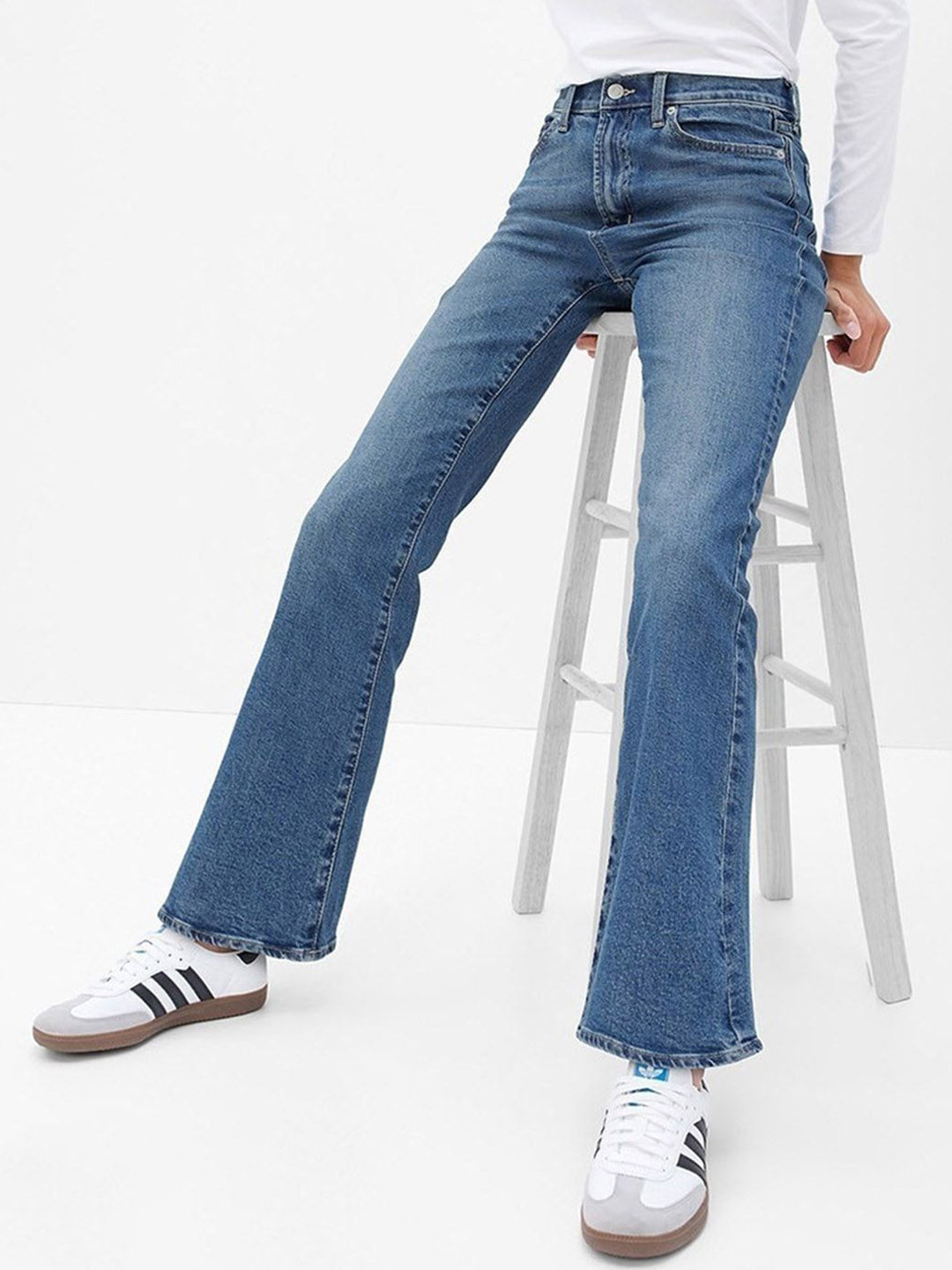 GAP Women Mid-Rise Dark Washed Bootcut Jeans