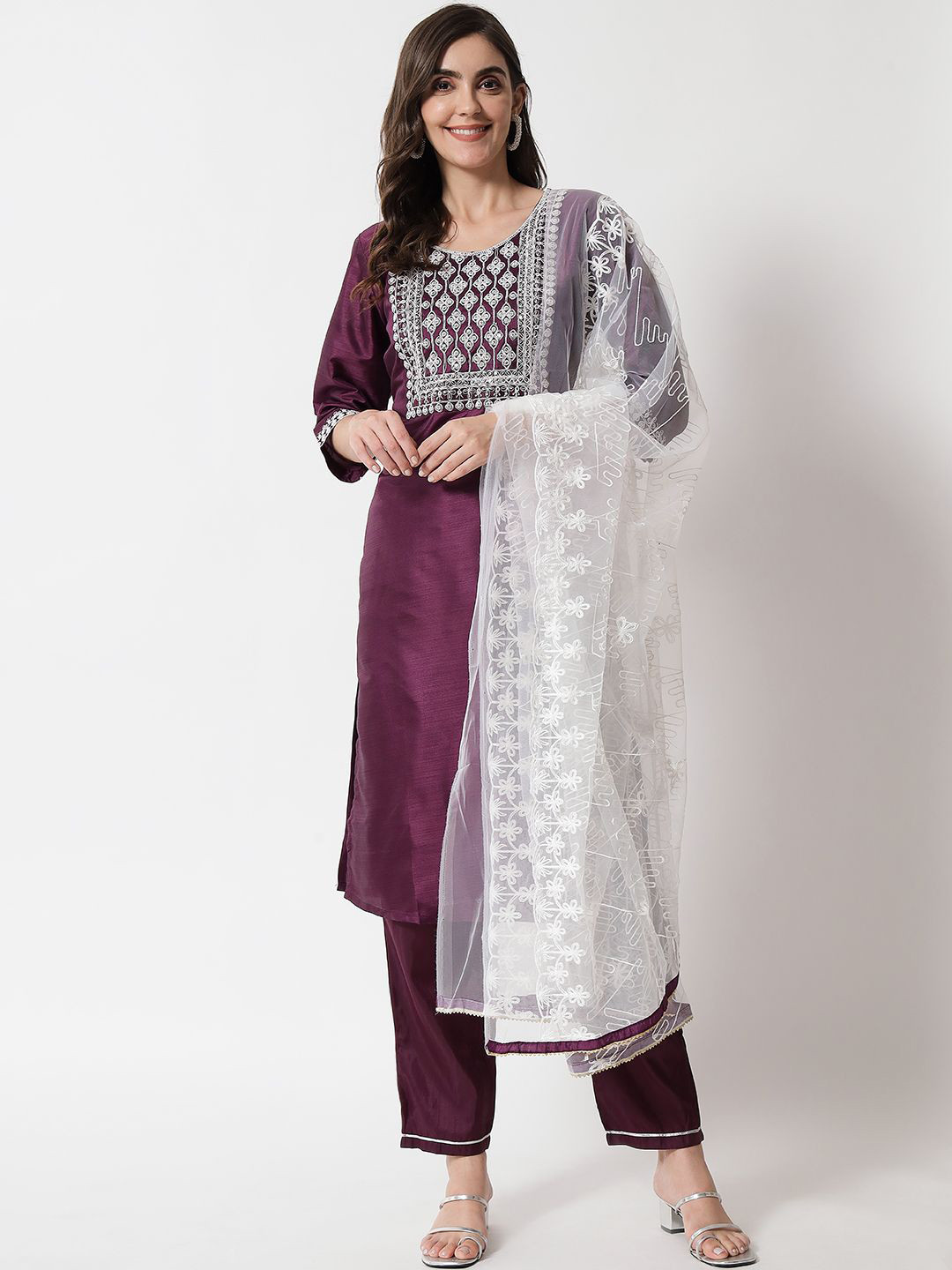 VredeVogel Women Silk Blend Kurta Pant Set with Net Embroidery Dupatta