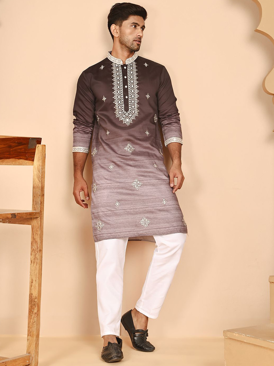 Men Floral Printed Ethnic Kurta with Pyjama
