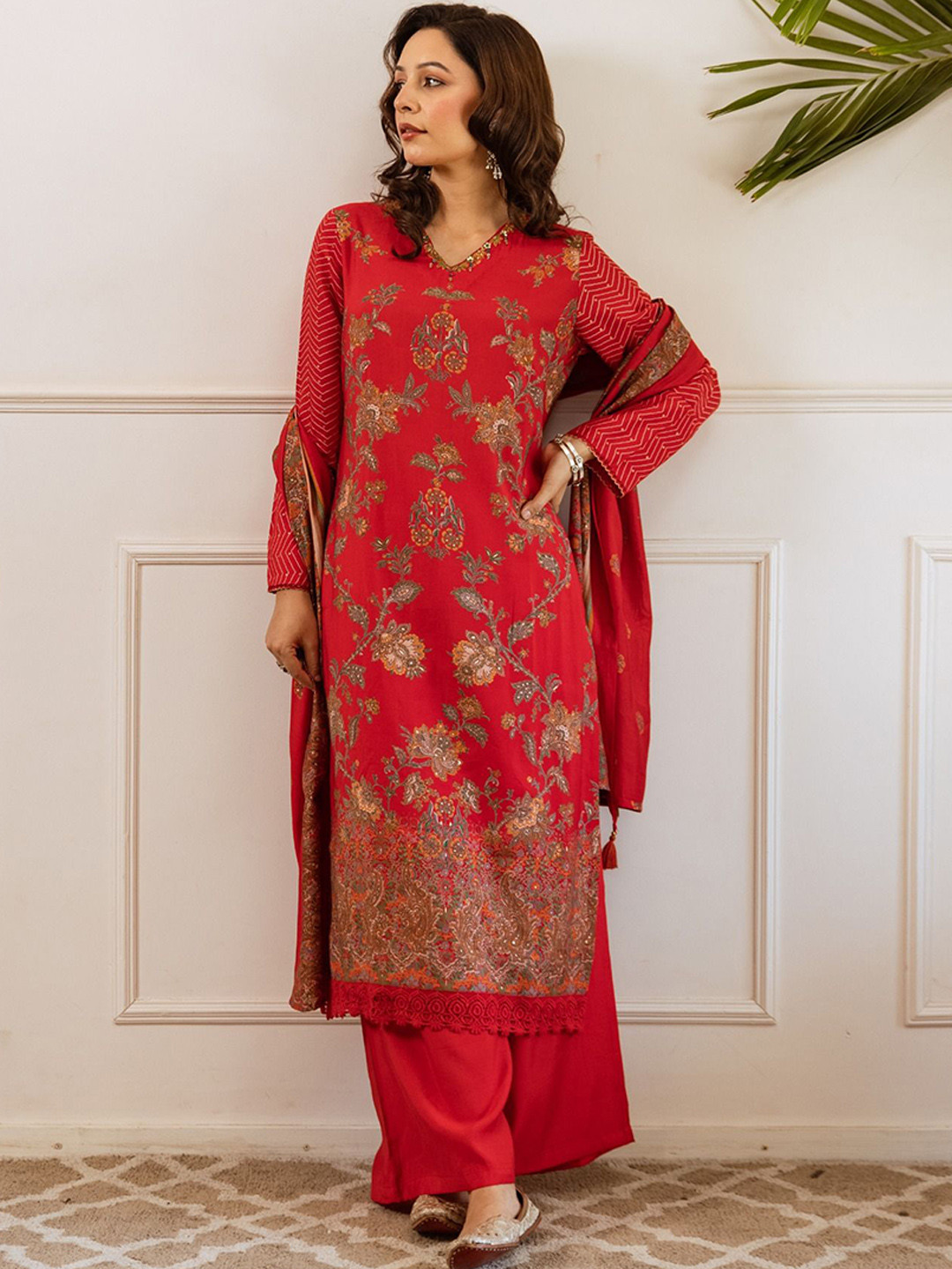 AUTUMN LANE Women Bakul Carmine Full Work Suit Set