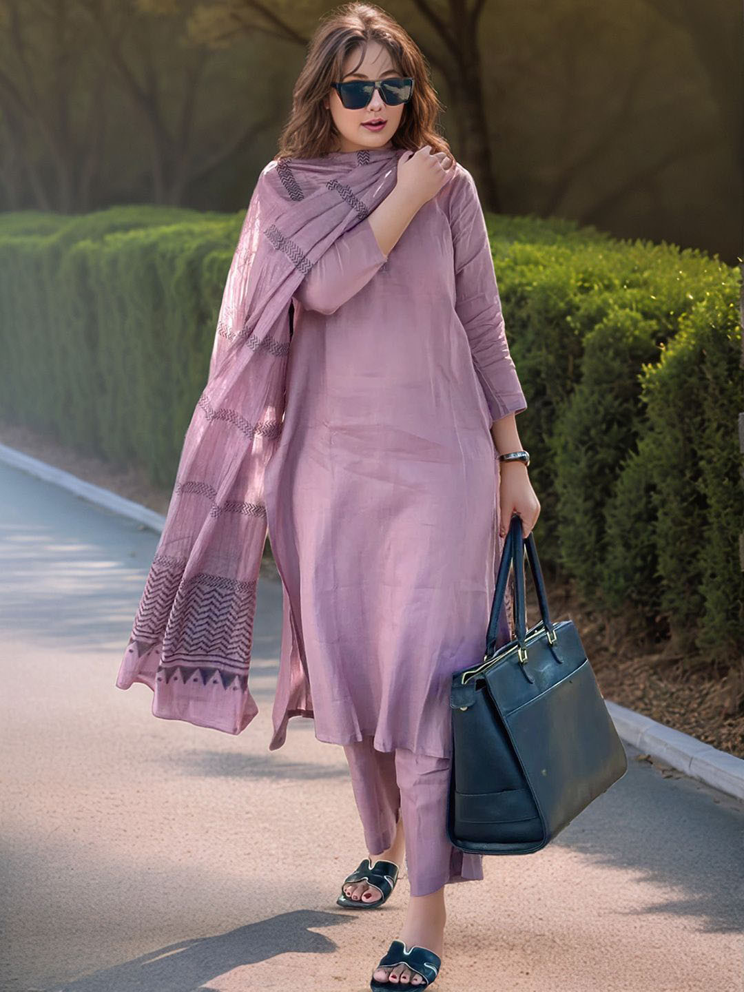 Jahal Fashion Women Regular Kurta with Trousers & With Dupatta