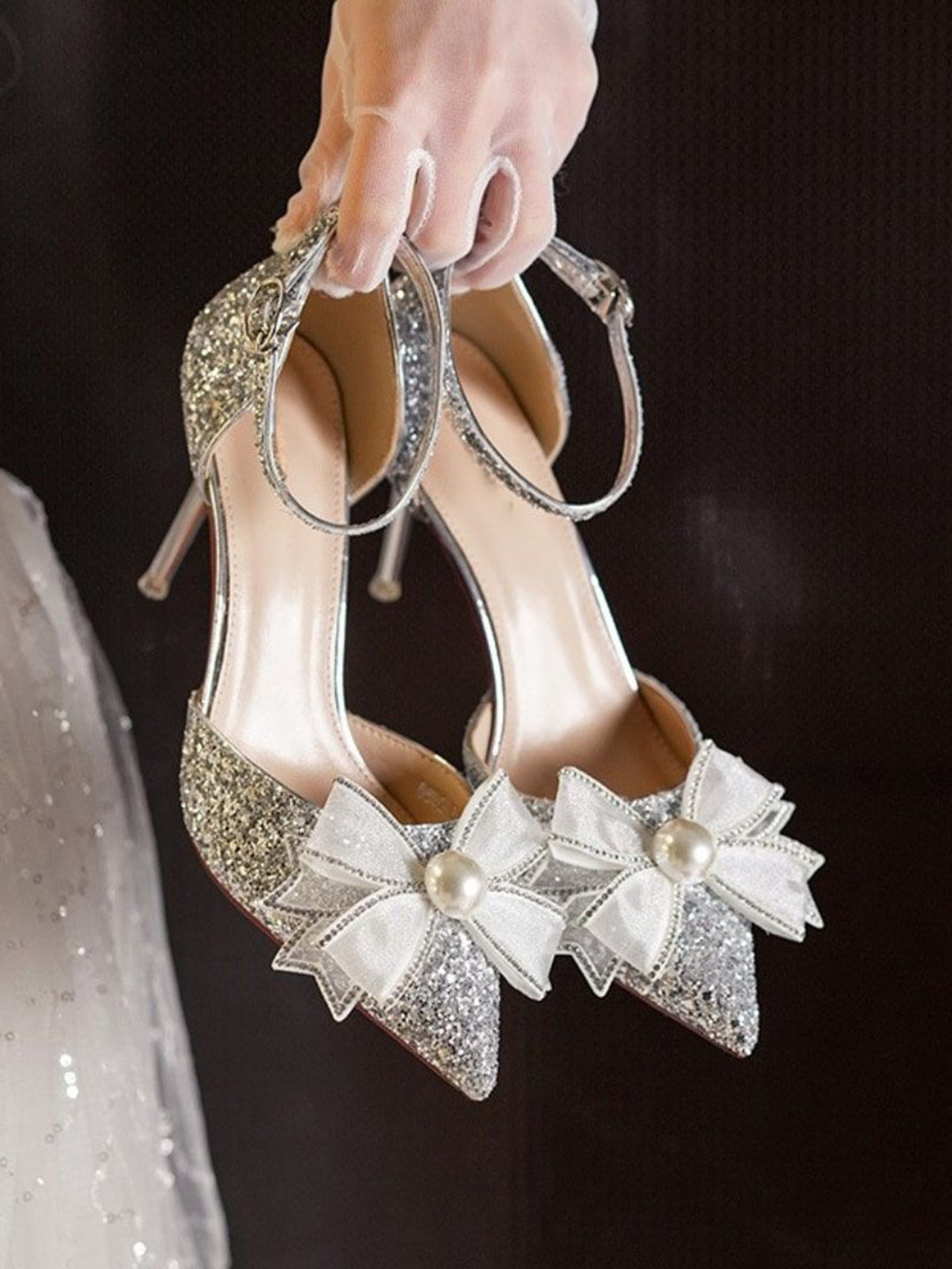 Ozzaro The knot Edit Women Embellished Pointed Toe Kitten Heel Pumps