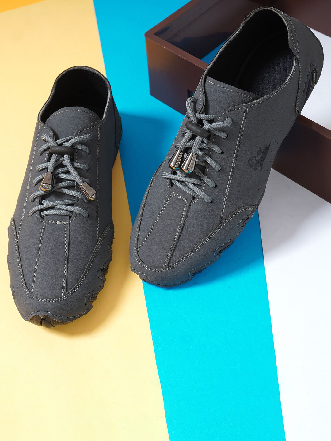 BRAWO Men Colourblocked Regular Driving Shoes