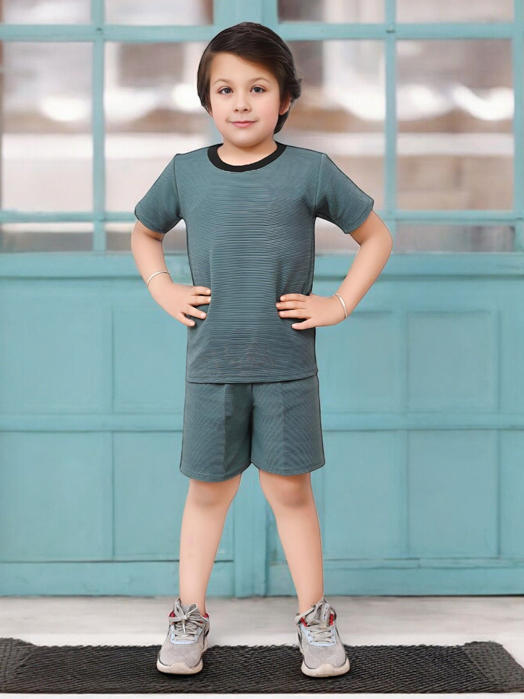 Bold Born Boys Short Sleeves T-shirt With Shorts