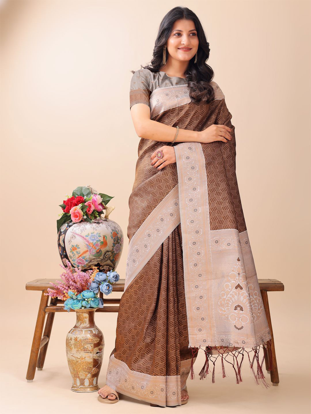 Pandadi Saree Geometric Print Zari Border Sarees