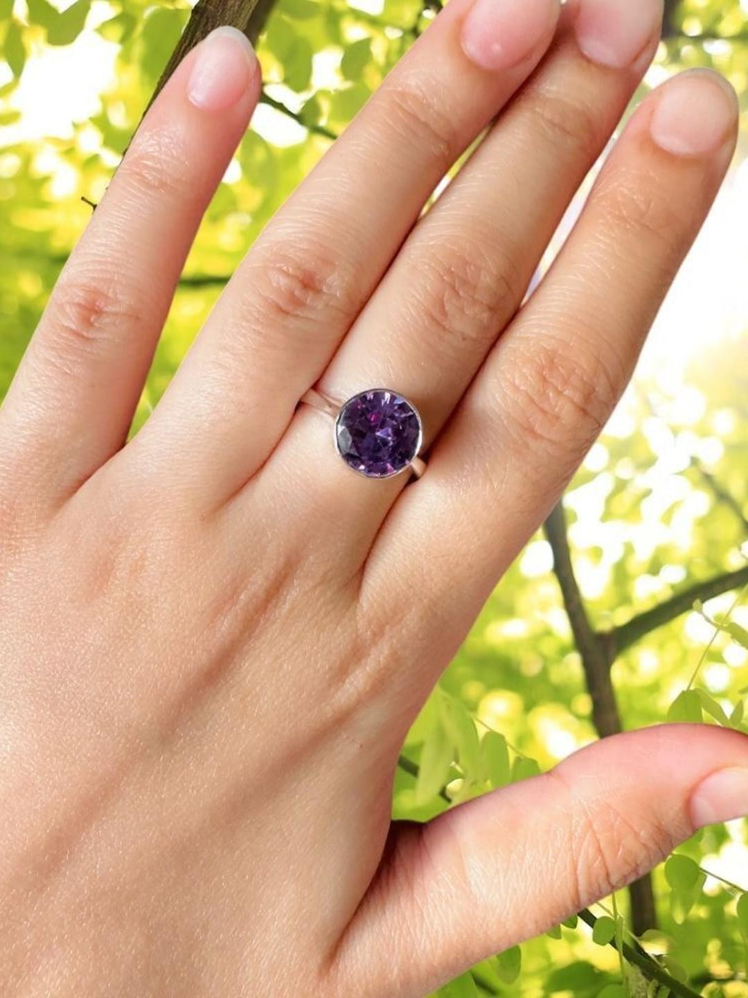 GenZcomplex Silver-Plated Amethyst Katela Jamunia Studded Finger Ring