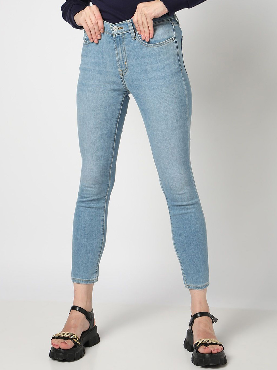GAP Women Skinny Fit Mid-Rise Light-Wash Jeans