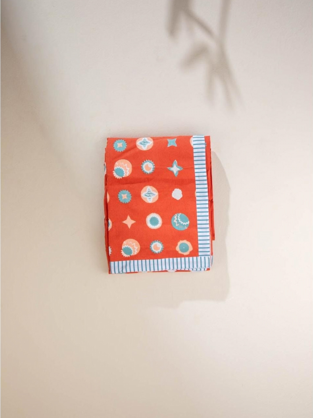 FREEDOM TREE Celestial Sky Red & Blue Printed Pure Cotton KingBedcover