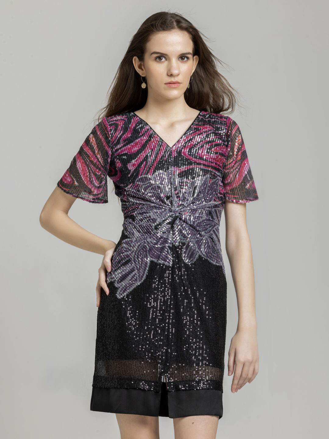 SHAYE Women Black V-Neck Floral Print Sequinned Short Sleeves Party Dress