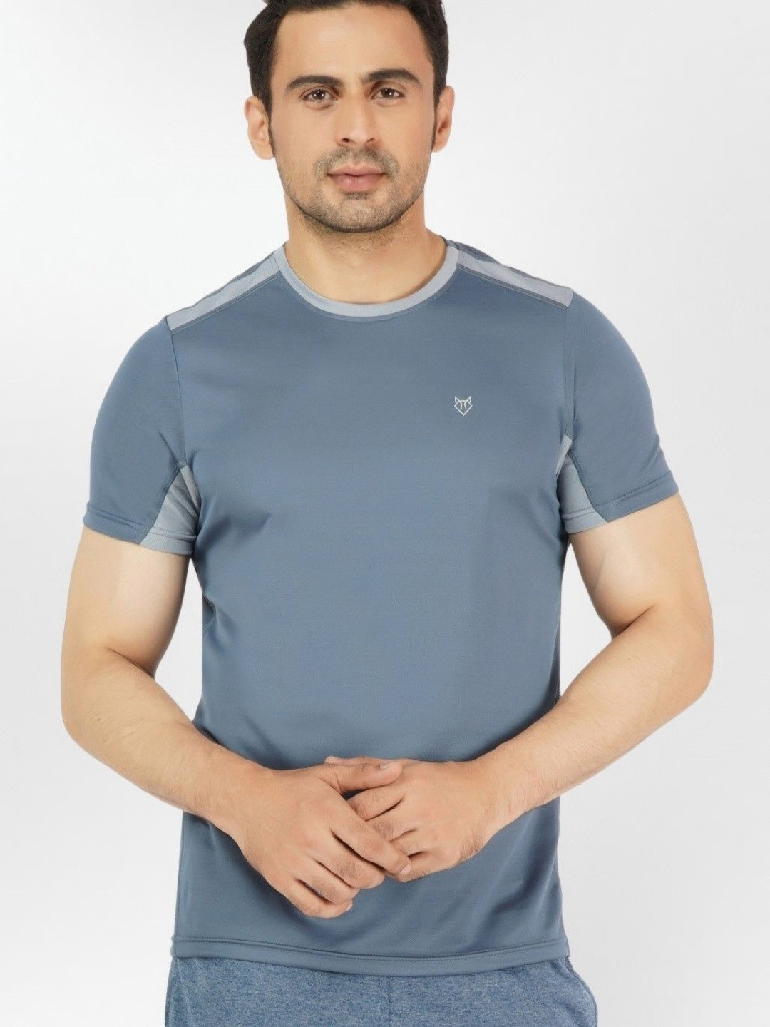 Body Mechanics Men Solid Round Neck Muscle Fit T-shirt