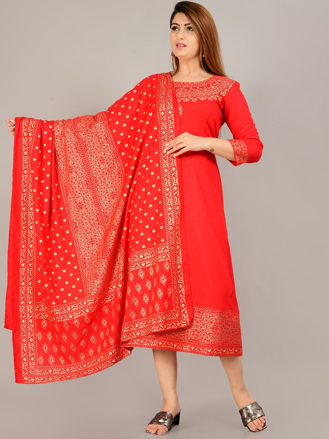 SIPET Floral Printed Round Neck A-Line Midi Dresses With Dupatta