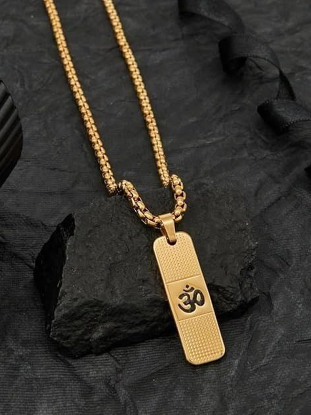 Lovemi Movements Stainless Steel Gold-Plated Om Symbol Locket Pendants With Chain