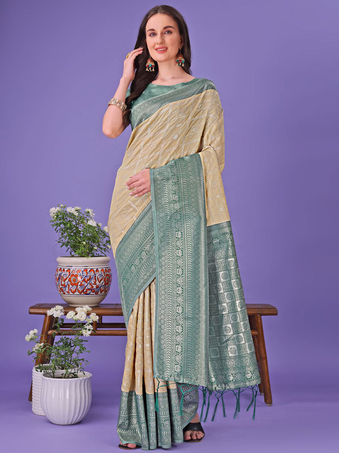 Pandadi Saree Women Woven Design Zari Designer Saree