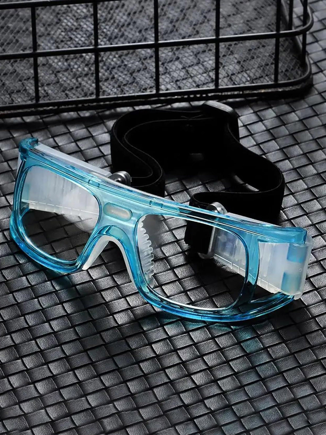 AUGEN Unisex Clear lens Sports Sunglasses With UV Protected Lens SafetyGlass-SG-07A