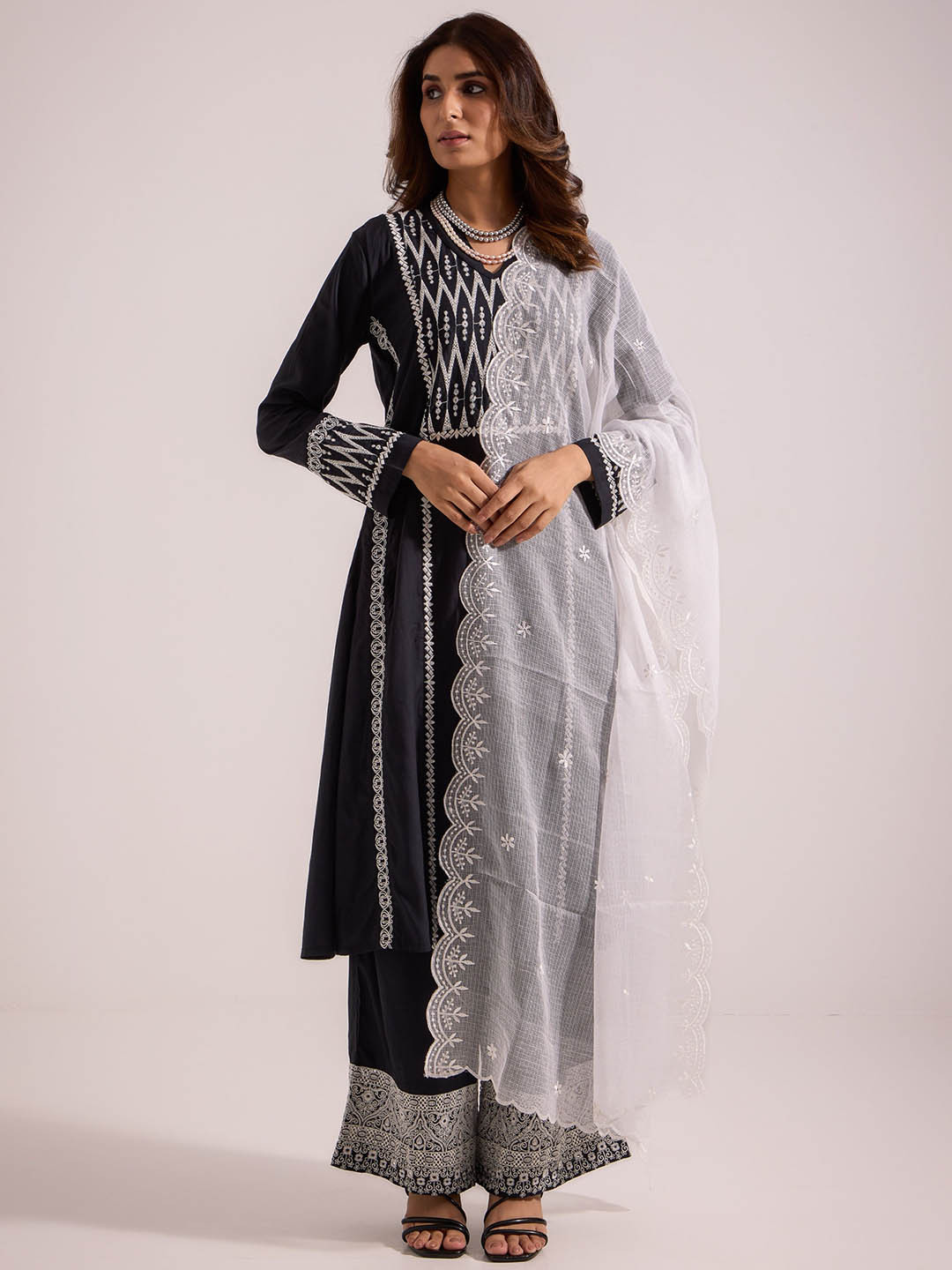 SAROJ Ethnic Motifs Embroidered Thread Work Pure Cotton Kurta With Trousers And Dupatta