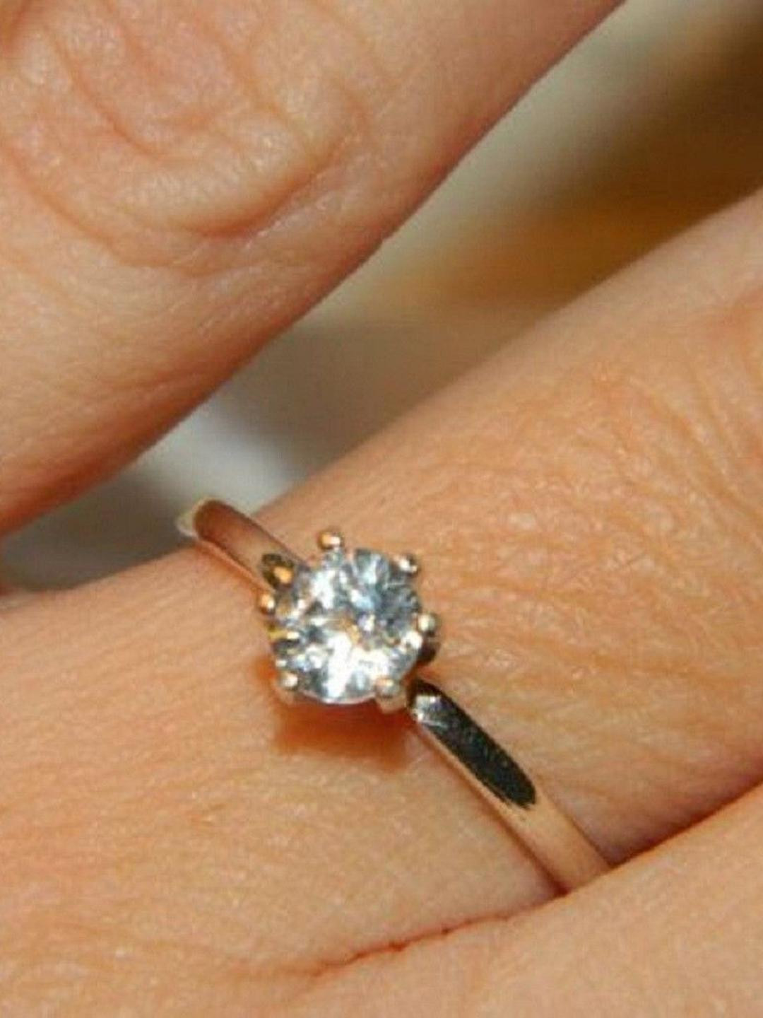 GenZcomplex Gold-Plated Copper Zircon Finger Ring