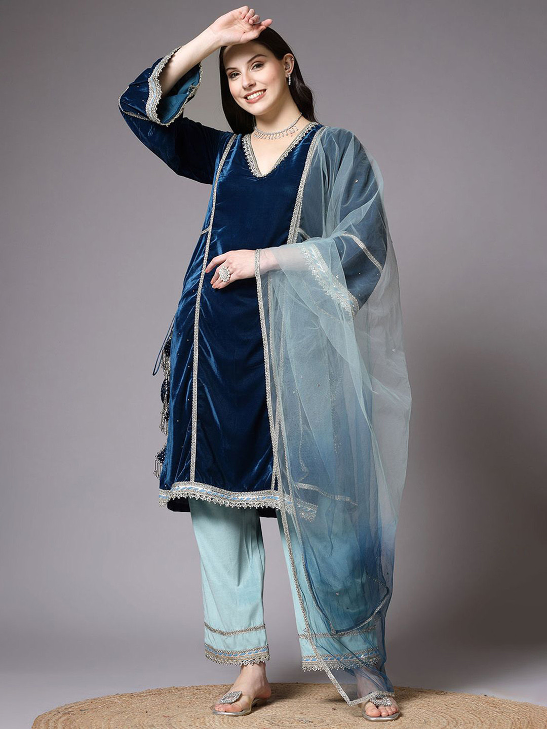 Utsav Fashion Women Solid Embroidered Beads and Stones Kurta Trousers With Dupatta